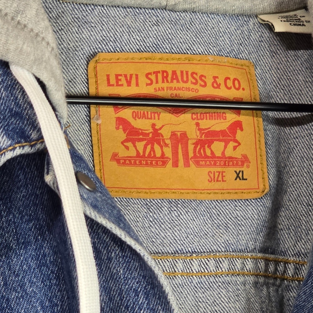 Levi's Hybrid Hooded Trucker Jacket Men XL Blue Denim Grey Fleece Streetwear - Picture 2 of 4